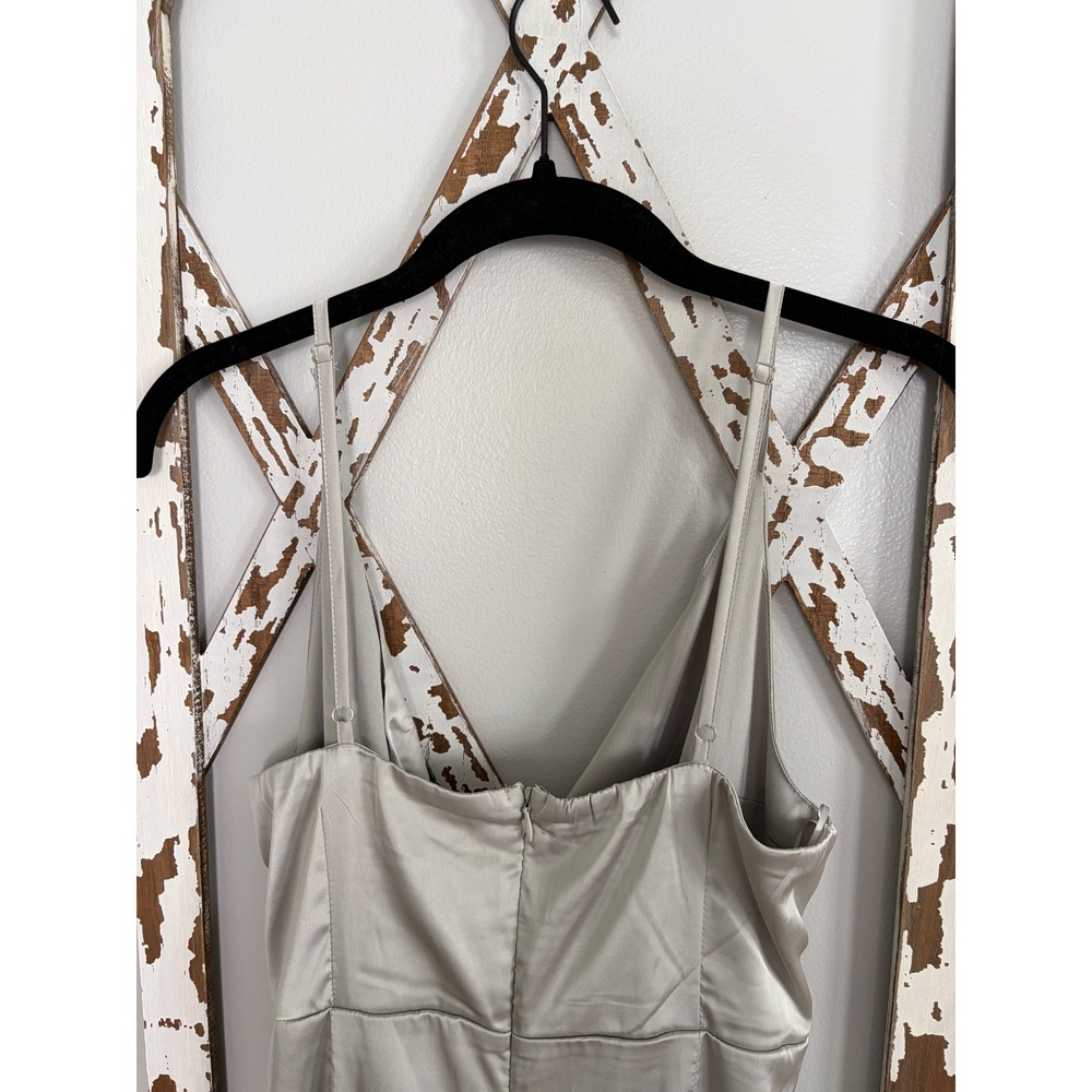 Baltic Born Monet Satin Gown in Sage Green Size Medium NWT - Picture 5 of 8